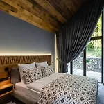 Apartel * Shayan