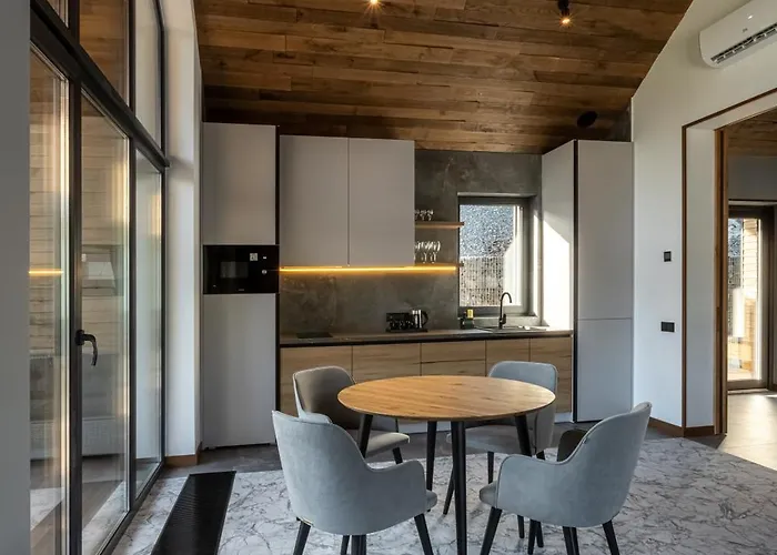 Apartel Villa Shayan